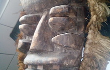 Oude 19e of 20 eeuwse Handgemaakt masker voor ceremoniele exorcism rituelen.