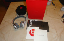 Beats by Dr. Dre Solo HD Wit