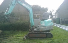 Te huur verhuur minikraan minigraver kraan grondverzet